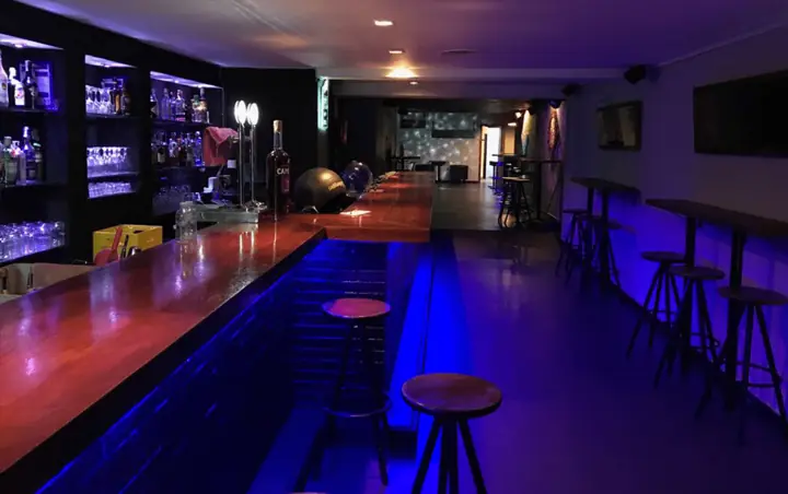 Sala con música Eixample Aribau para fiestas privadas en Barcelona