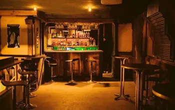 Sala con música Sant Gervasi (Ref 1) para fiestas privadas en Barcelona
